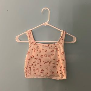 All orders ship 1-5 business days!
Shein floral crop top